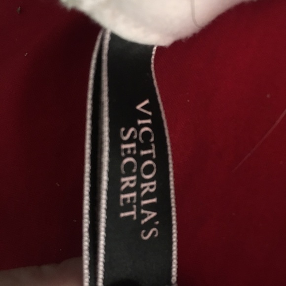 Victoria’s Secret Bra - Picture 3 of 3